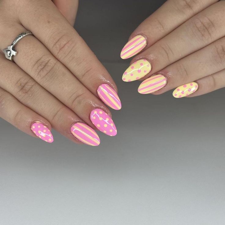 nail art minimaliste sophistiqué